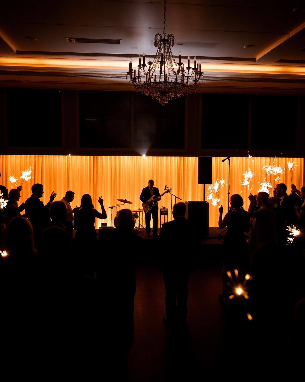 Banda Marvin tocando ao vivo em casamento